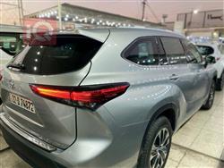 تۆیۆتا هایلاندەر